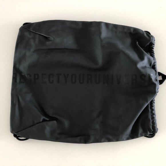 RYU Respect Your Universe Athletic Carry System 13L Shoe Bag Black Unisex NWOT - Picture 1 of 10